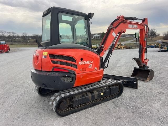 Image of Kubota KX040-4 equipment image 4