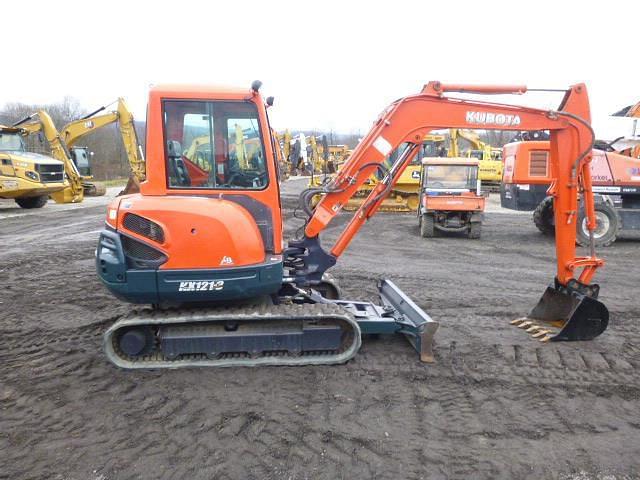 Image of Kubota KX121-3 equipment image 2