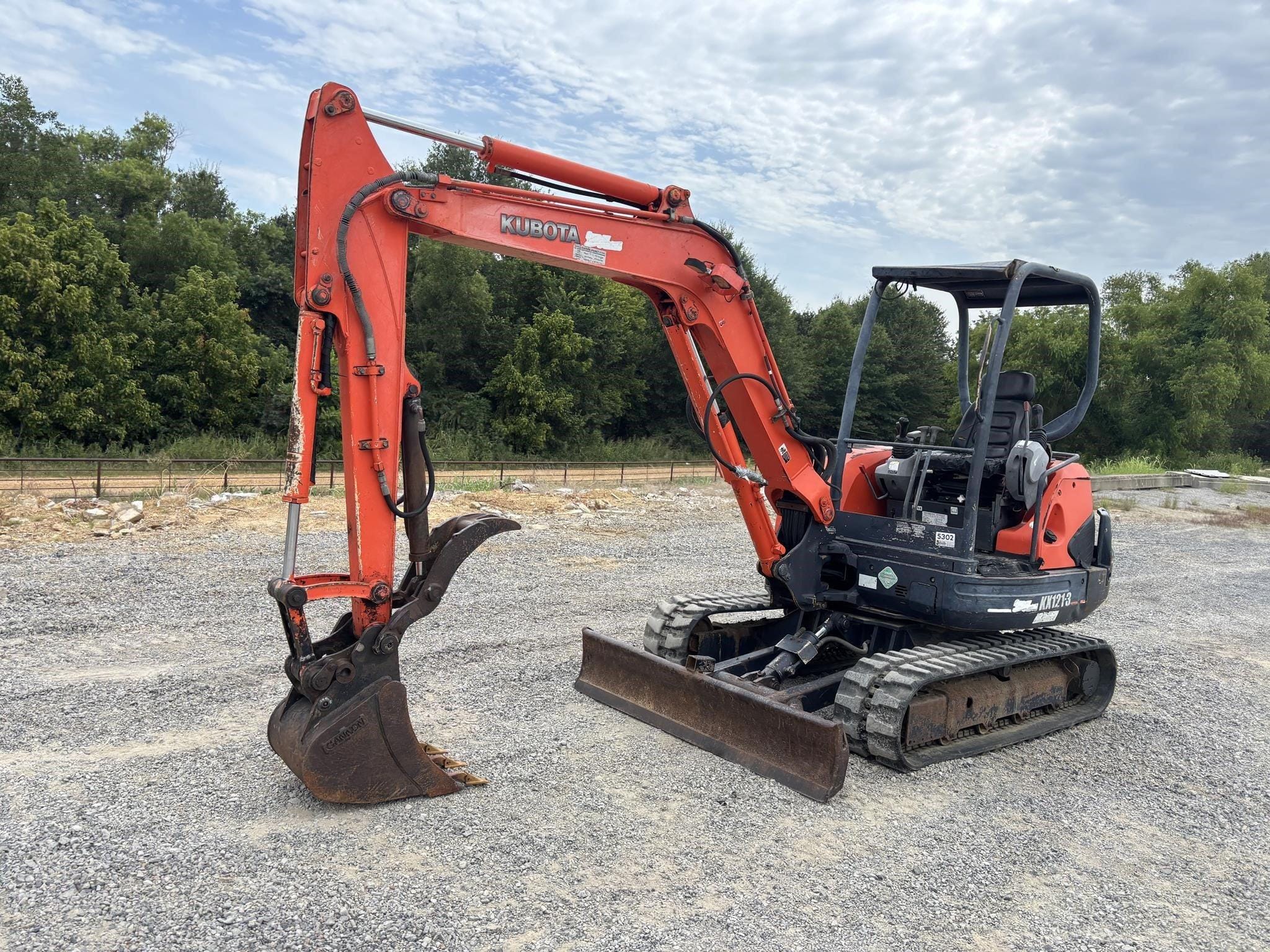 2013 Kubota KX121-3 Equipment Image0