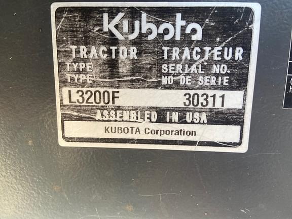 Image of Kubota L3200 equipment image 4