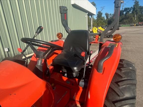 Image of Kubota L3200 equipment image 4