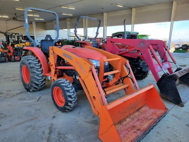 Image of Kubota L3800 equipment image 1