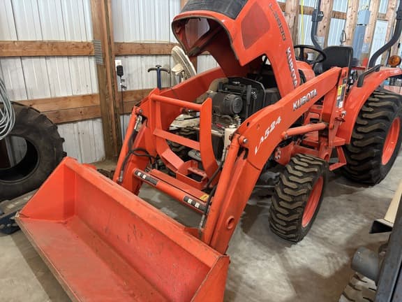 Image of Kubota L3800 equipment image 1