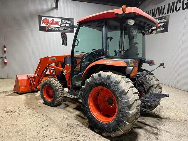 Image of Kubota L6060 equipment image 2