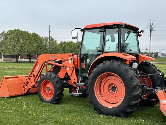 Image of Kubota M108S equipment image 4