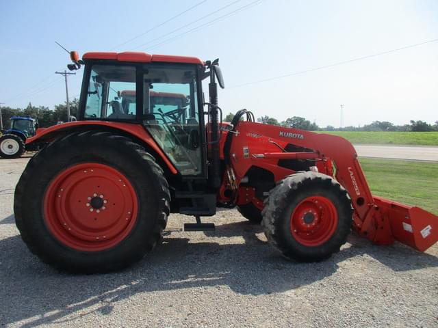 Image of Kubota M135X equipment image 3