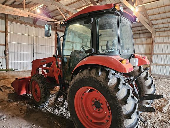 Image of Kubota M7060 equipment image 3
