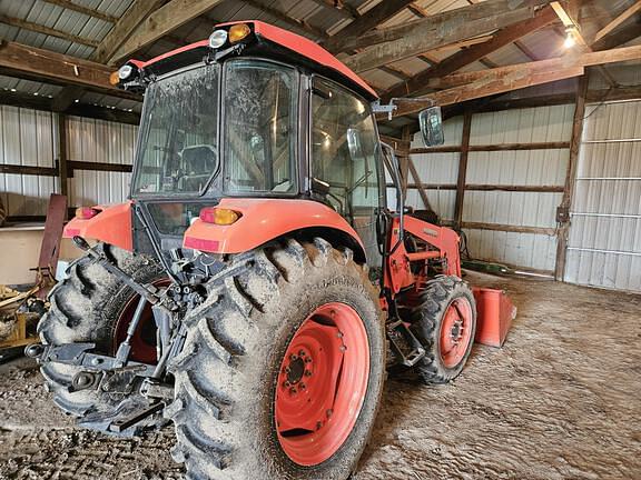 Image of Kubota M7060 equipment image 4
