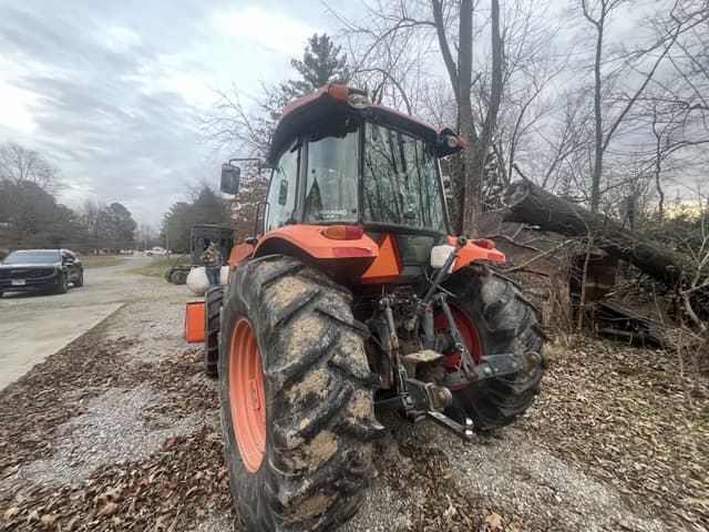 Image of Kubota M9960 equipment image 4