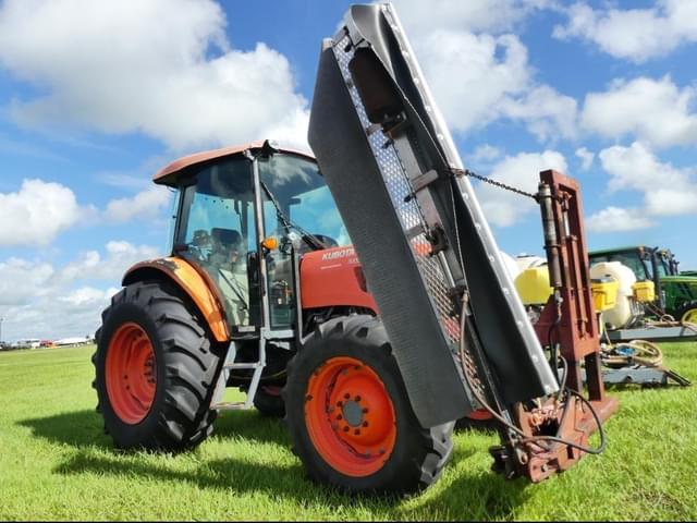 Image of Kubota M9960 equipment image 1
