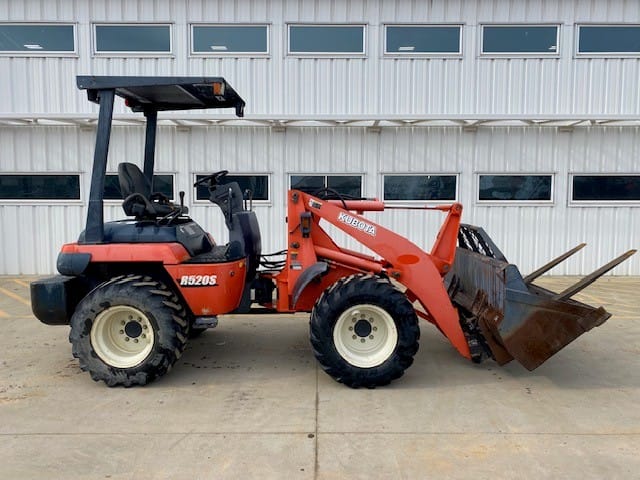 2013 Kubota R520S Equipment Image0