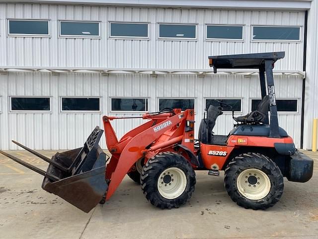 Image of Kubota R520S equipment image 2