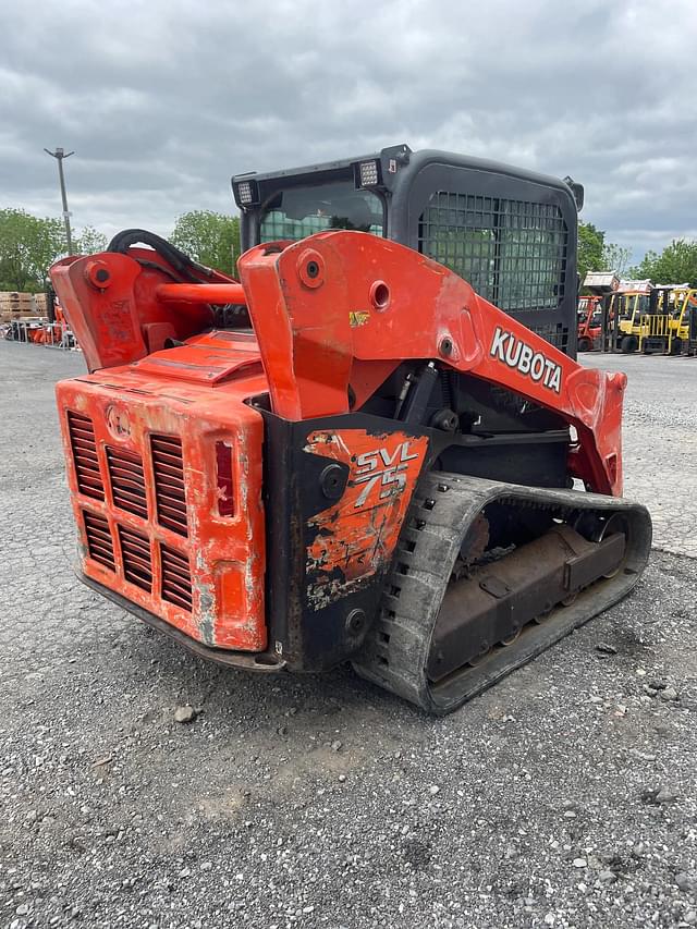 Image of Kubota SVL75 equipment image 2