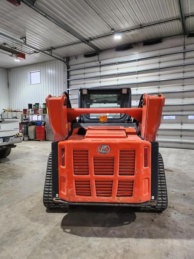 Image of Kubota SVL90-2 equipment image 2