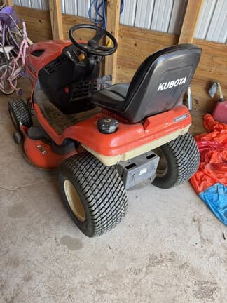Image of Kubota T2080 equipment image 3