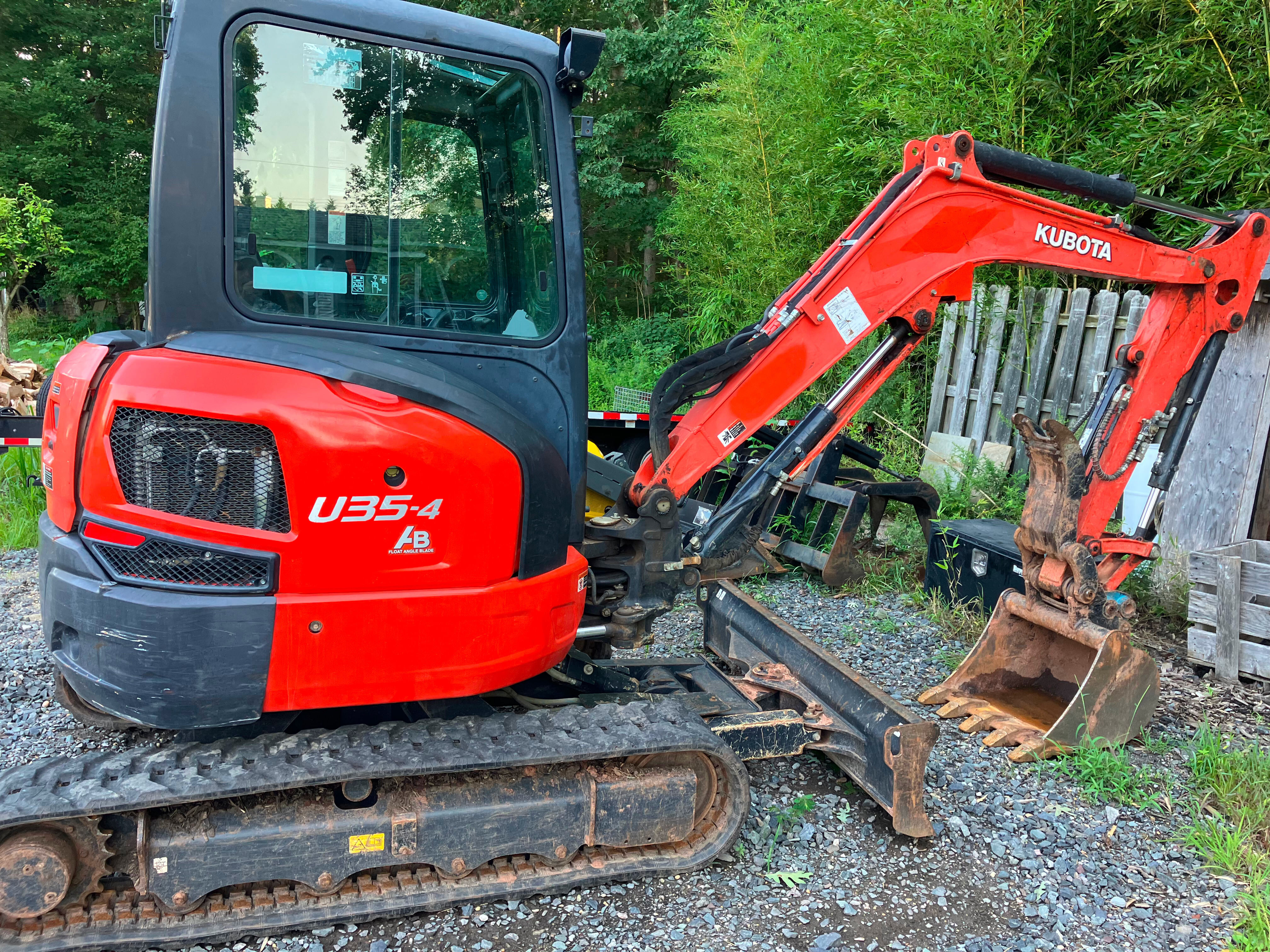 2013 Kubota U35-4 Equipment Image0