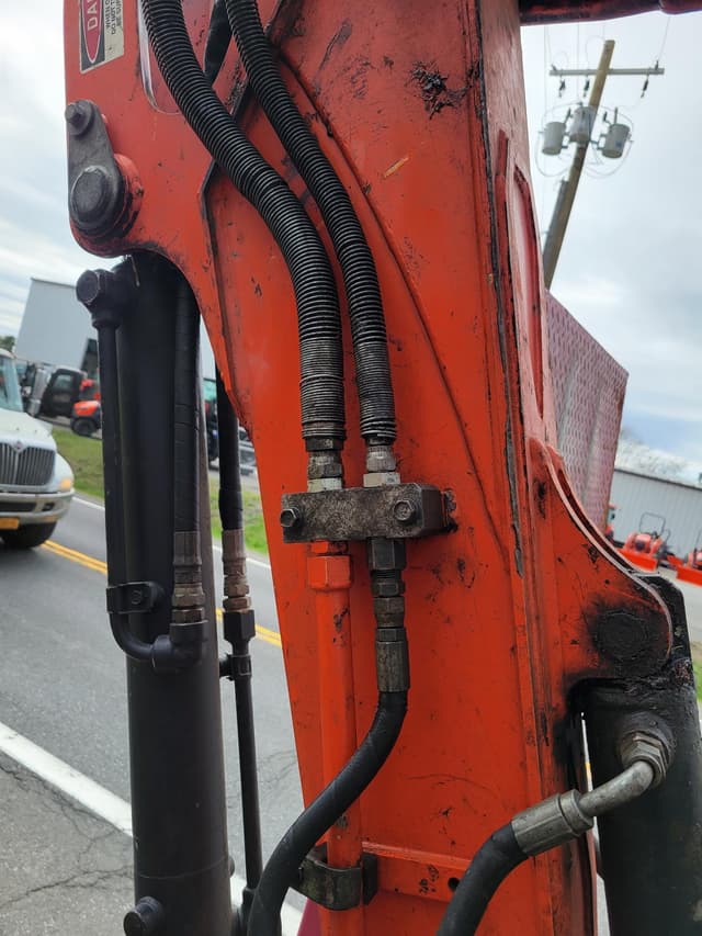 Image of Kubota U55 equipment image 3