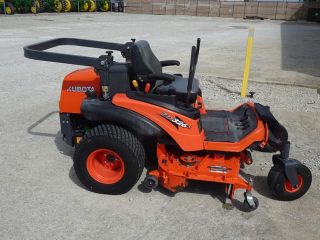 Image of Kubota ZD326 equipment image 3