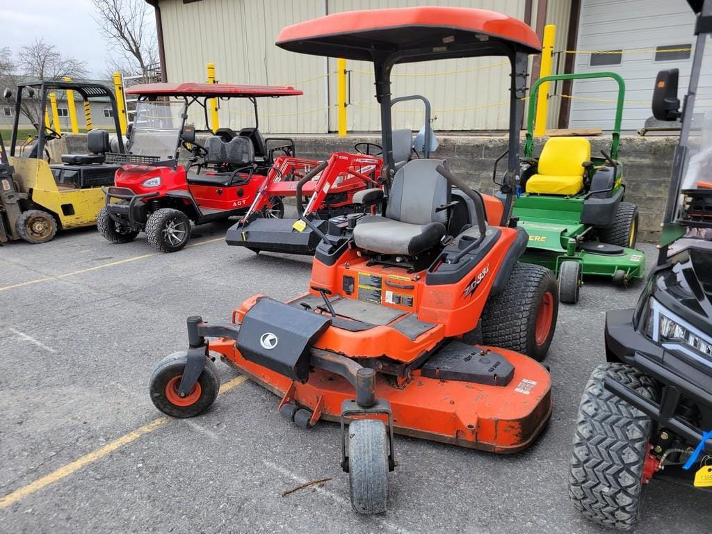 2013 Kubota ZD331 Equipment Image0