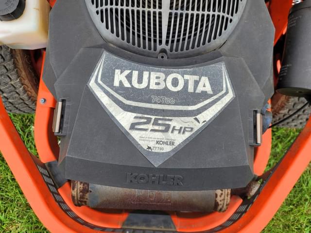 Image of Kubota ZG127S equipment image 4