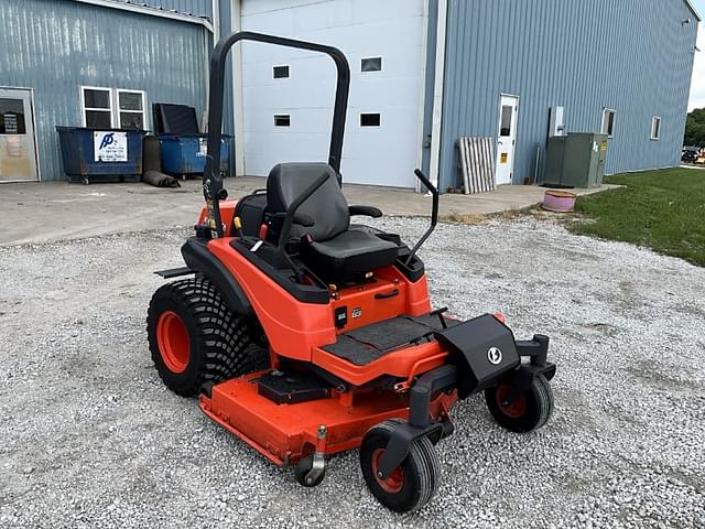 Image of Kubota ZD326 equipment image 2