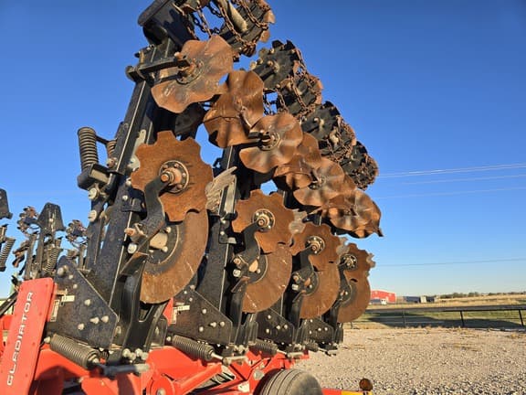 Image of Kuhn Krause Gladiator 1200 equipment image 4