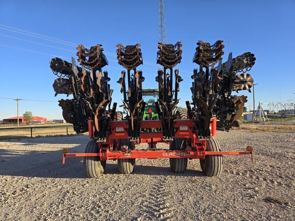 Image of Kuhn Krause Gladiator 1200 equipment image 3