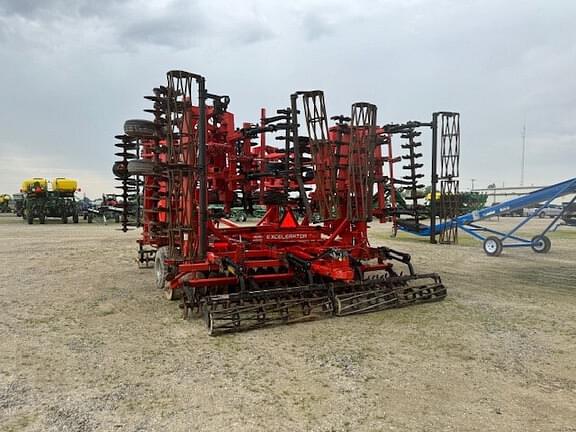 Image of Kuhn Krause Excelerator 8000 equipment image 2