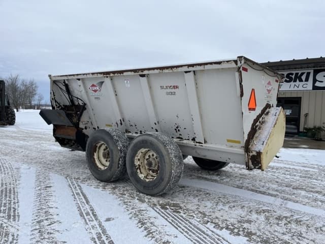 Image of Kuhn Knight 8132 equipment image 2