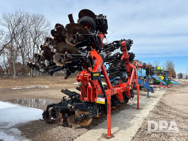 Image of Kuhn Krause Gladiator 1200 equipment image 2