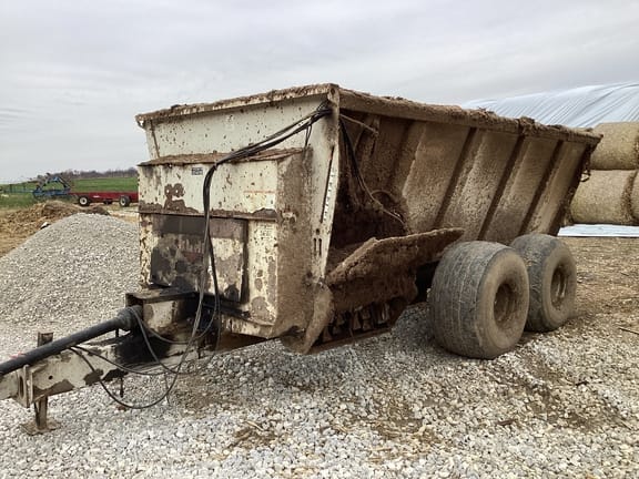 2013 Kuhn Knight 8132 Equipment Image0