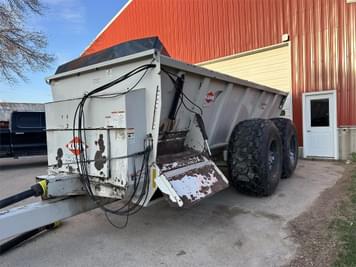 Main image Kuhn Knight 8141