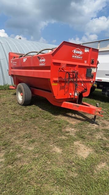 Main image Kuhn Knight RA142