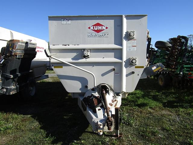 Image of Kuhn Knight RC270 equipment image 1