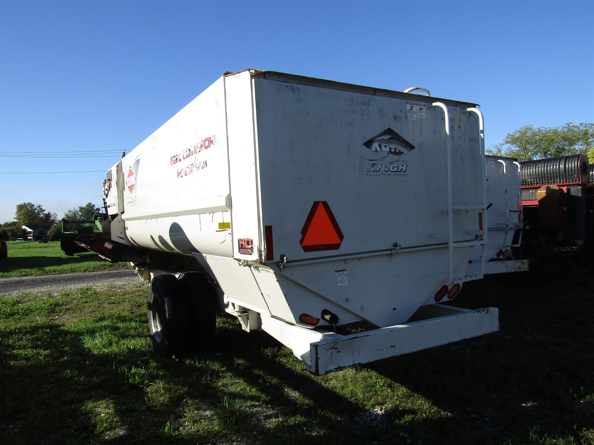 2013 Kuhn Knight RC270 Equipment Image0