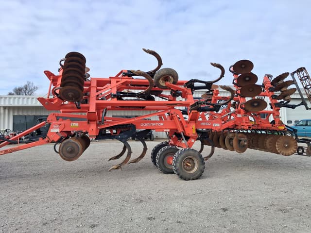 Image of Kuhn Krause Dominator 4850 equipment image 3