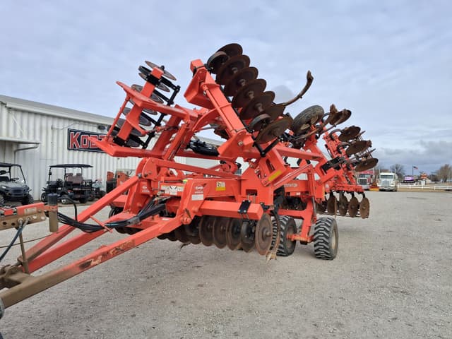 Image of Kuhn Krause Dominator 4850 equipment image 1