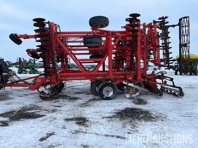 Image of Kuhn Krause Excelerator 8000 equipment image 1