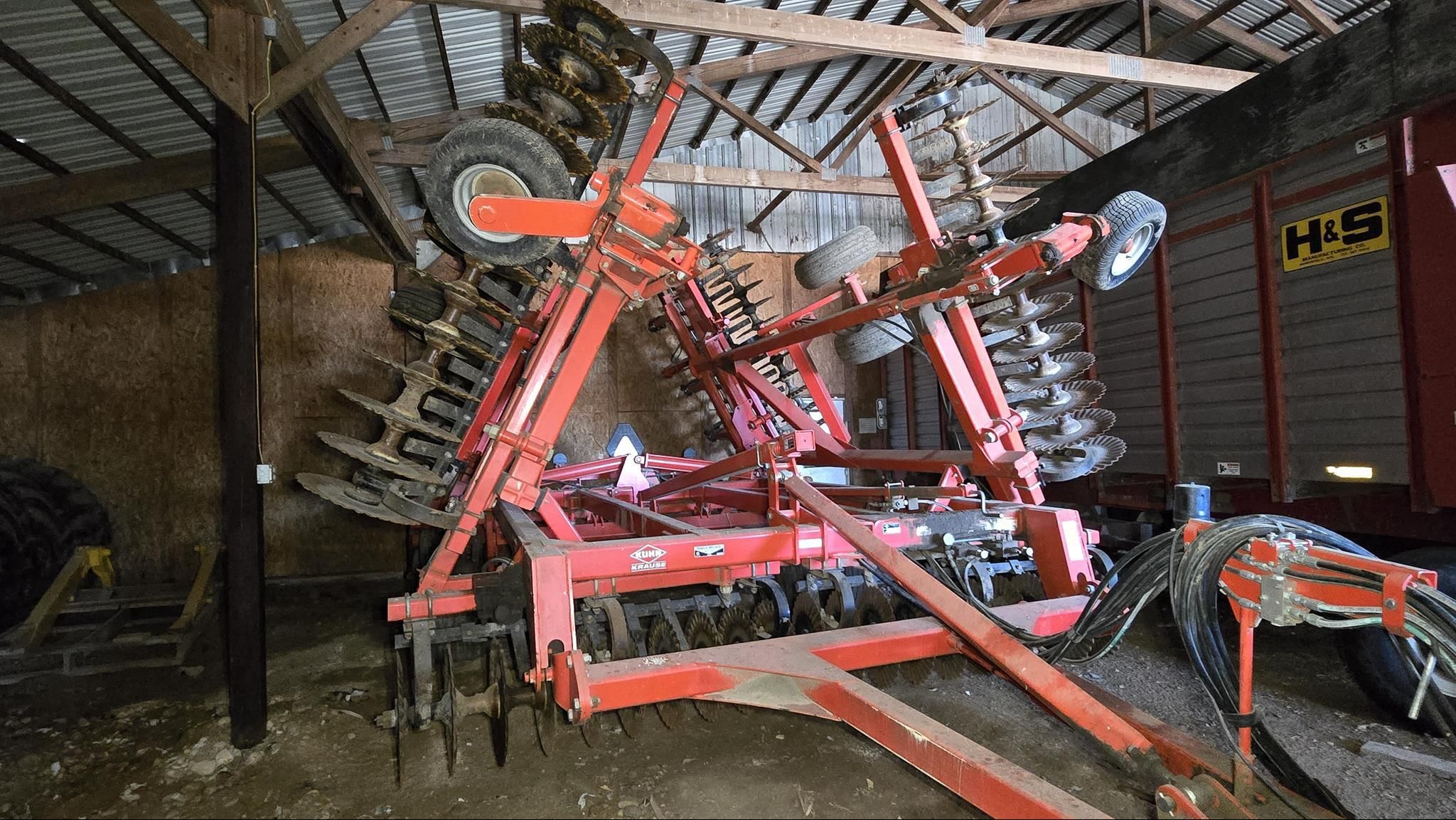 2013 Kuhn Krause 8000-30 Equipment Image0
