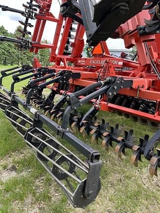 Image of Kuhn Krause Excelerator 8000 equipment image 2