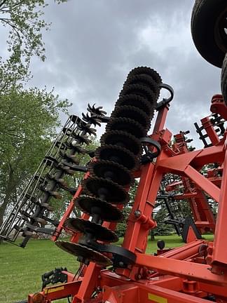 Image of Kuhn Krause Excelerator 8000 equipment image 3