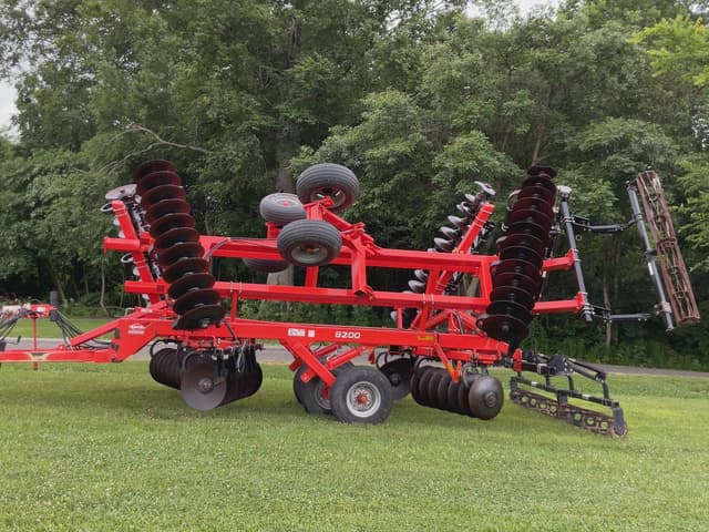 Image of Kuhn Krause 8200 equipment image 2