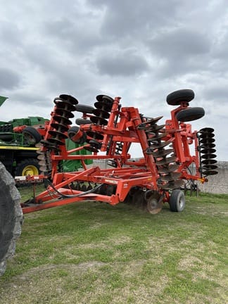 2013 Kuhn Krause 8200 Equipment Image0