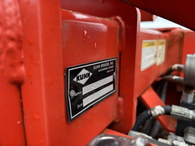 Image of Kuhn Krause Excelerator 8000 equipment image 4