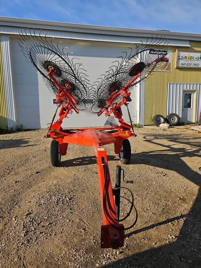Image of Kuhn SR110 equipment image 3