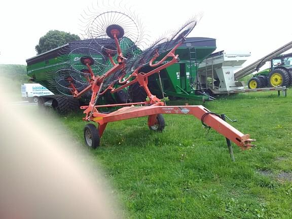 Image of Kuhn SR112 equipment image 2