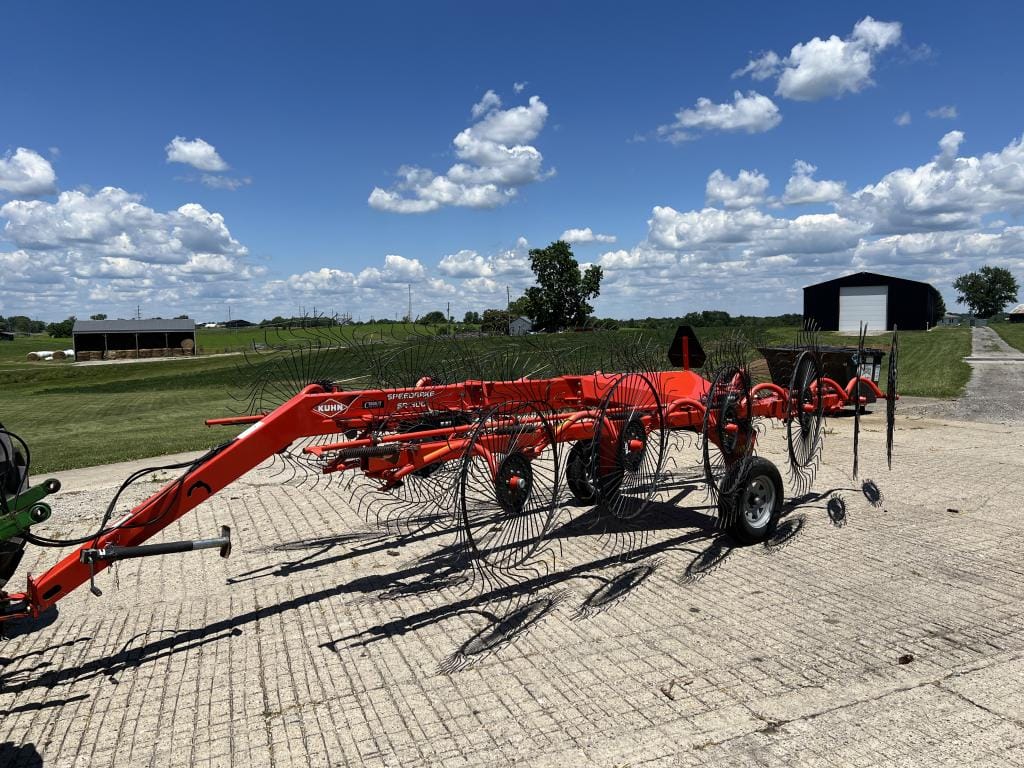 Kuhn SR300 Equipment Image0