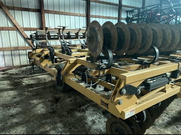 Image of Landoll 876-30-C equipment image 4