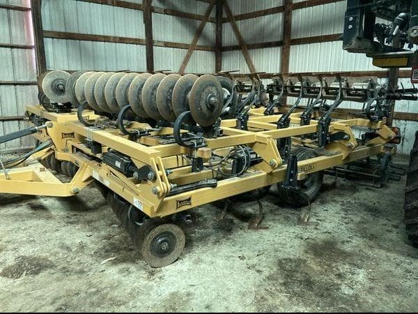 Image of Landoll 876-30-C equipment image 2