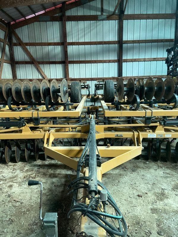 Image of Landoll 876-30-C equipment image 1